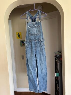 GAP light Wash Denim Overalls